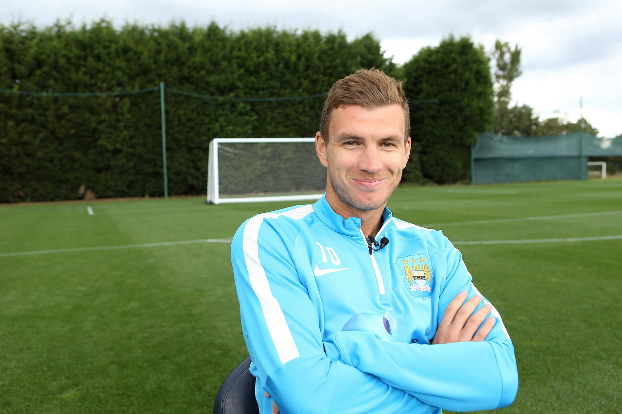 鲁尼:11-12赛季那支曼城确实很强,而哲科没有得到应有的赞誉 鲁尼:11-12赛季那支曼城确实很强,而哲科没有得到应有的赞誉